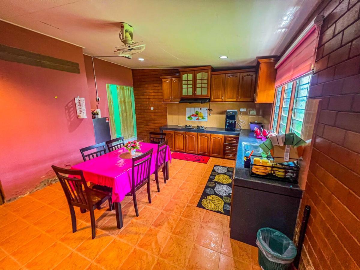 Nail Guest House Kuala Besut Kampong Nail Exterior foto